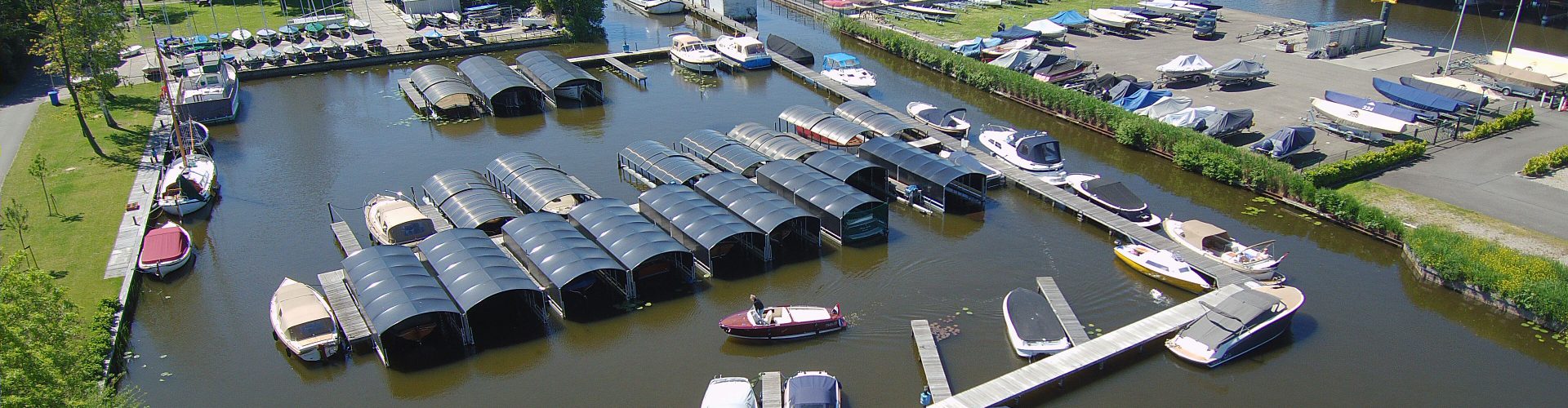 Jachthaven in Loosdrecht - Jachtservice Breukelen Loosdrecht